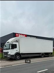 Mercedes-Benz Atego Koffer + tail lift