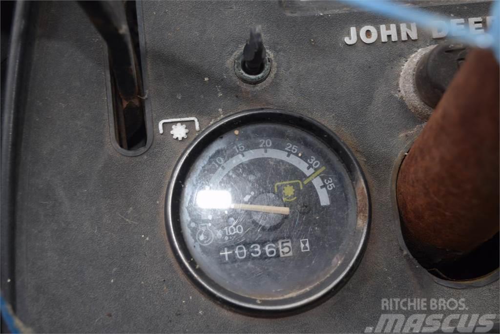 John Deere 755 Traktorok