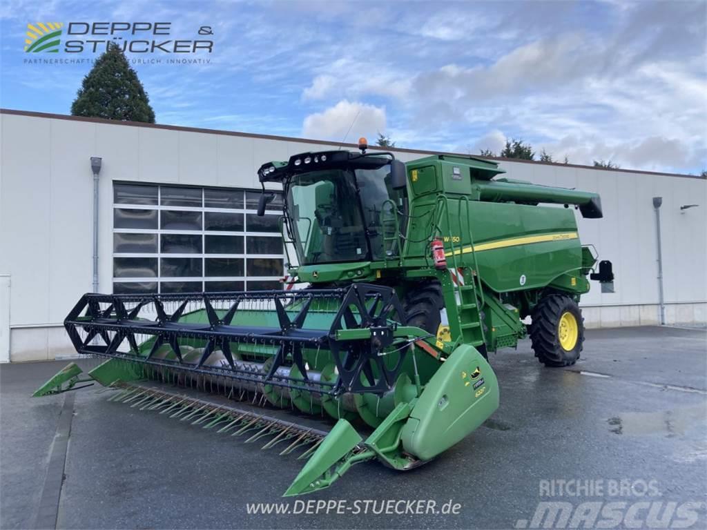 John Deere W650 Combine harvesters