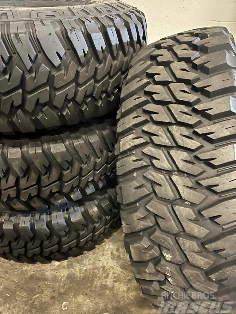 Goodyear 37x12.50R16.5 LT Wrangler MT/R Nice used/Demo Tyres, wheels and rims
