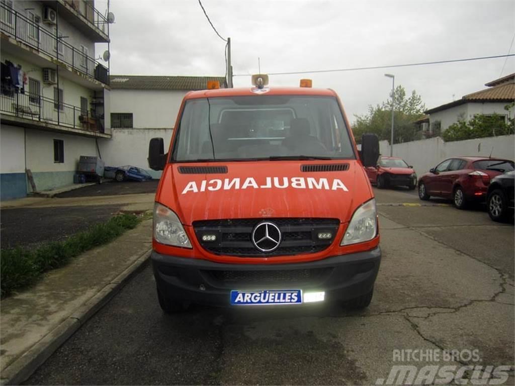 Mercedes-Benz Sprinter 315 CDI AMBULANCIA L2H1 Ambulance Panel vans