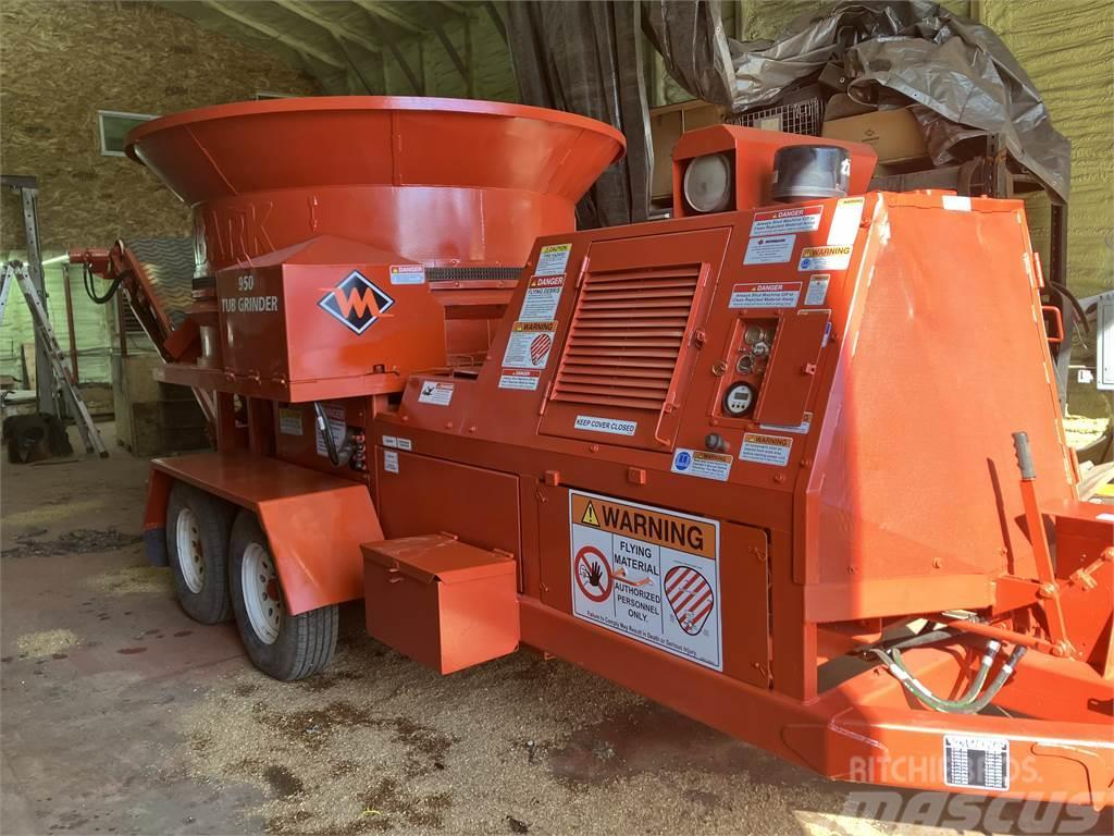 Morbark 950 with 800 hour Sawmills