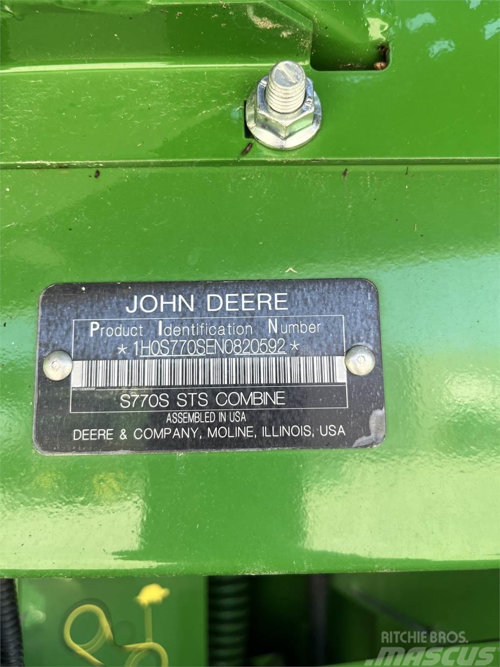 John Deere S770 Combine harvesters