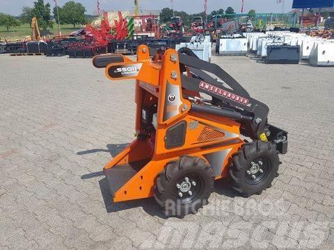 Cast SSQ 11 PLUS 4WD mit 1xDW vorne TOP Front loaders and diggers