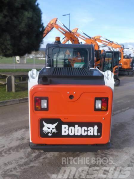 Bobcat T450 Crawler loaders