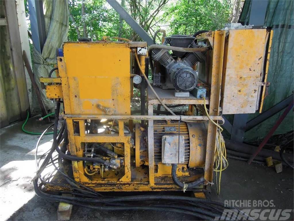 Atlas Copco BUT 6 EH drill boom Drilling equipment accessories and spare parts