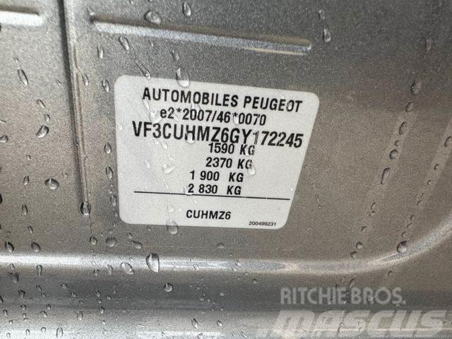 Peugeot 2008 1.2 Benzin vin 245 Pick up/Dropside