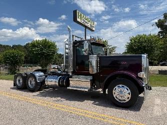 Peterbilt 389