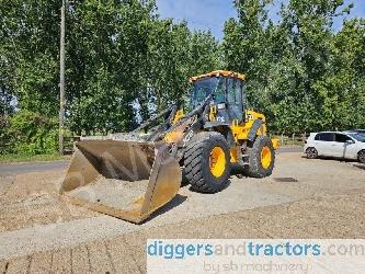 JCB 426