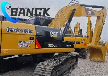 CAT 325 D