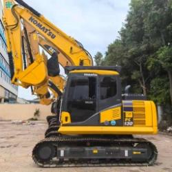 Komatsu PC130