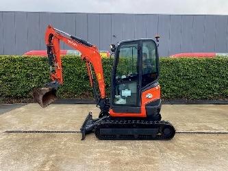 Kubota U 27-4