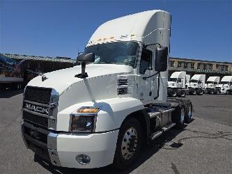 Mack AN64T