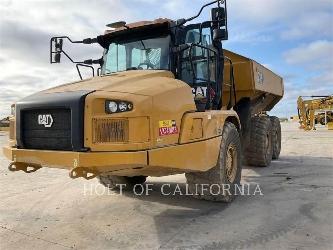 CAT 735
