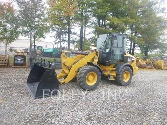 CAT 908M