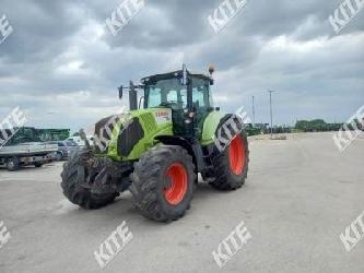 CLAAS Axion 820