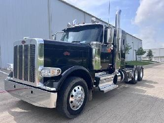 Peterbilt 589