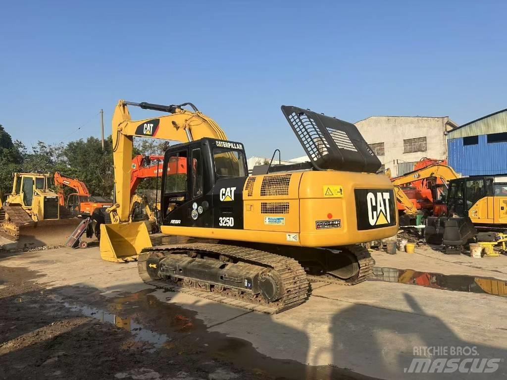 CAT 325 D Lánctalpas kotrók