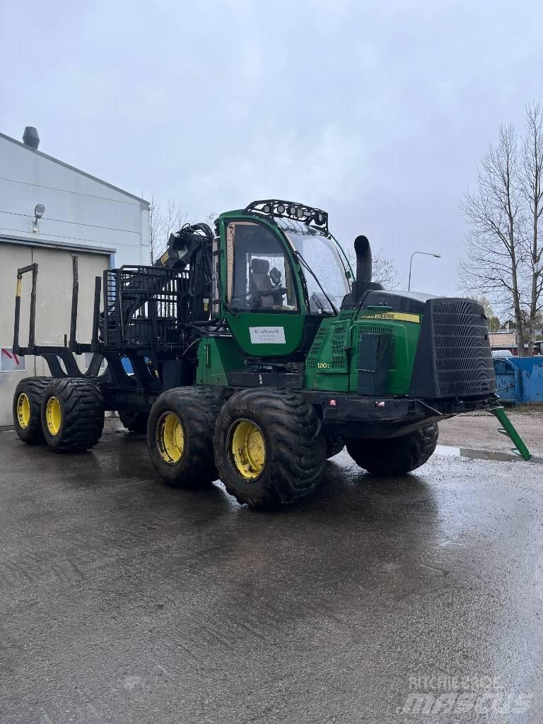 John Deere 1210 E Kihordók