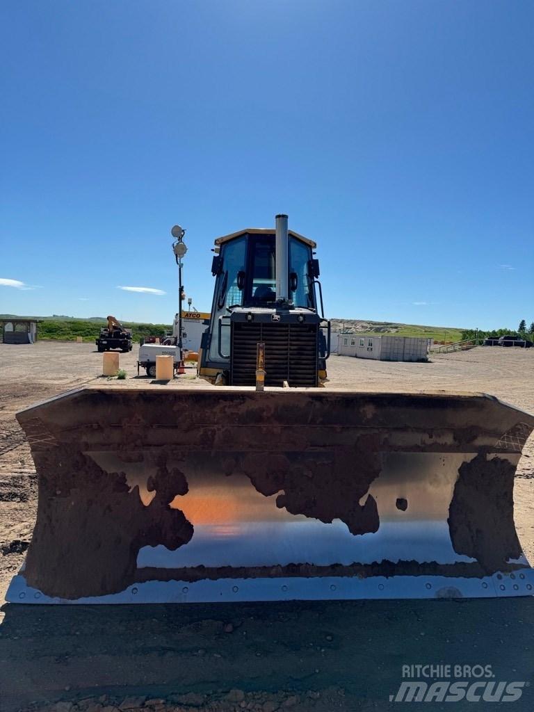 DEERE 700J lánctalpas dózerek