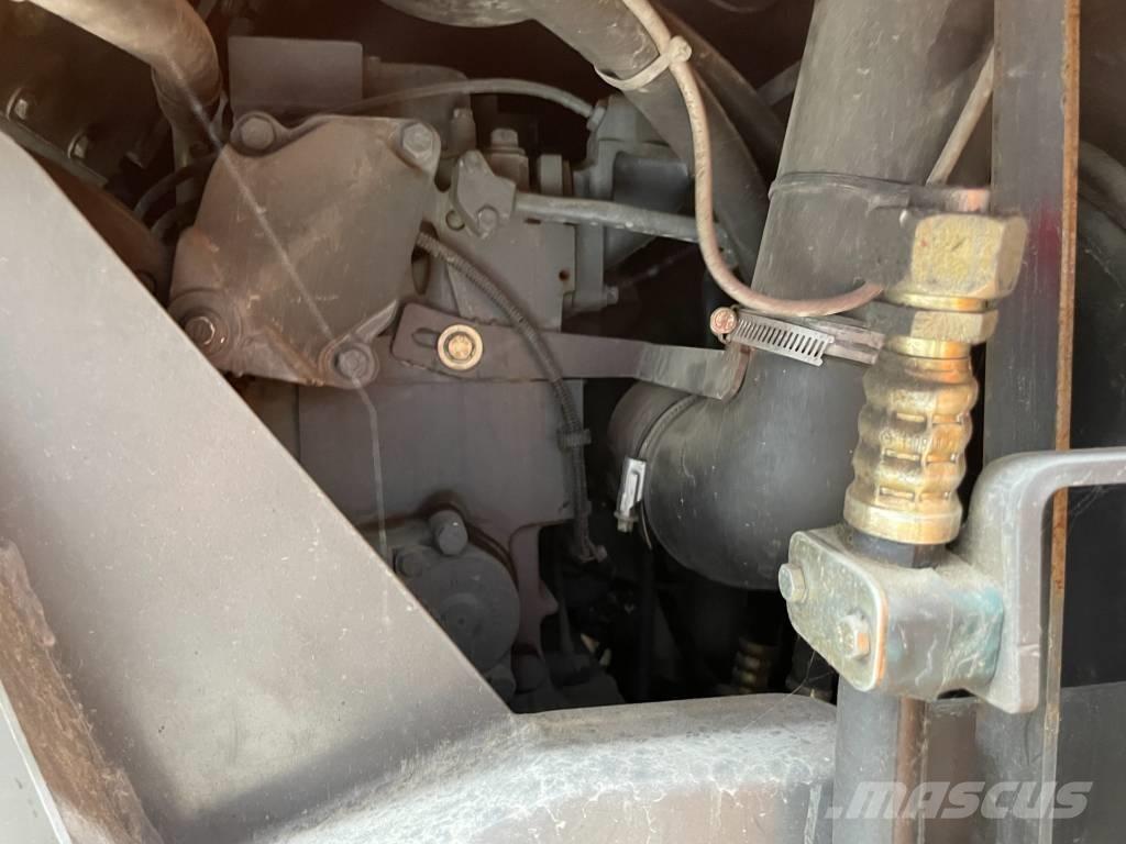 ABG TITAN 2820 Aszfalt terítõ gépek