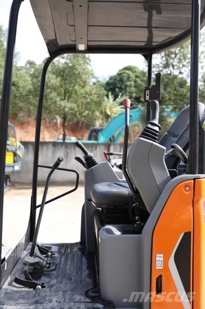 Doosan DX 17 Lánctalpas kotrók