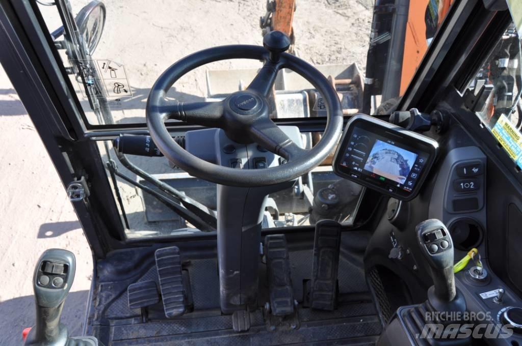 Doosan DX 100-7 Gumikerekes kotrók