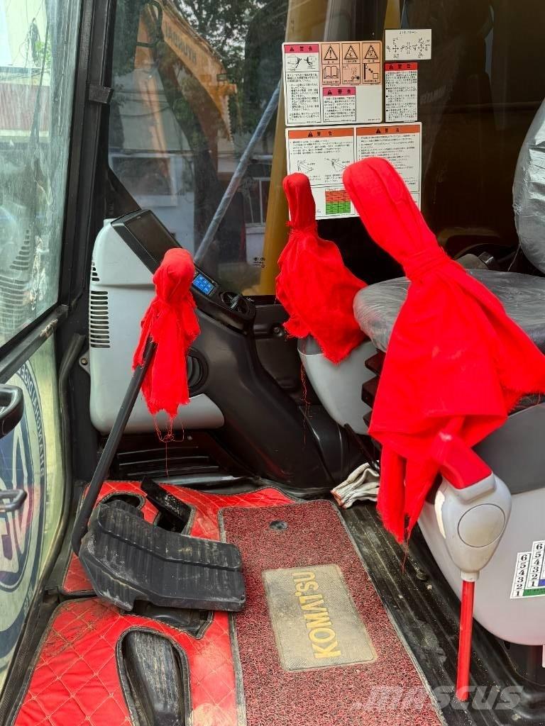 Komatsu PC 200-8 Közepes (midi) kotrók 7 t - 12 t