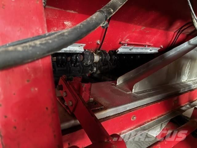 Överum 3304 Vetőgépek