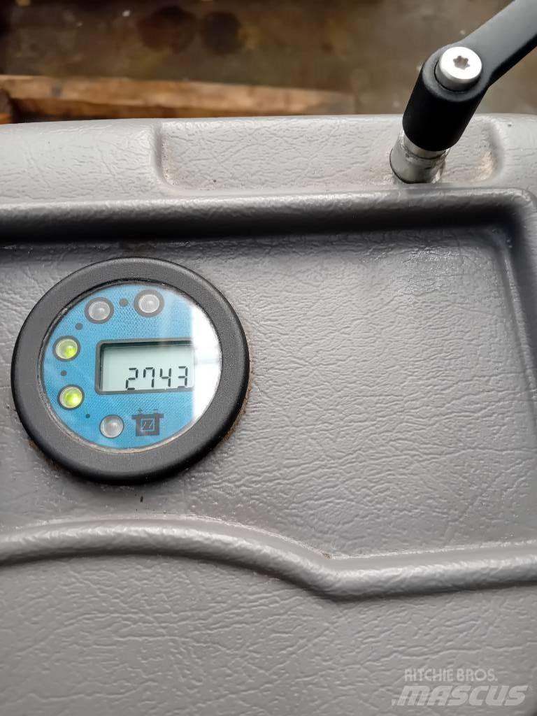 UniCarriers AJN 160 Elektromos gyalogkíséretű targoncák
