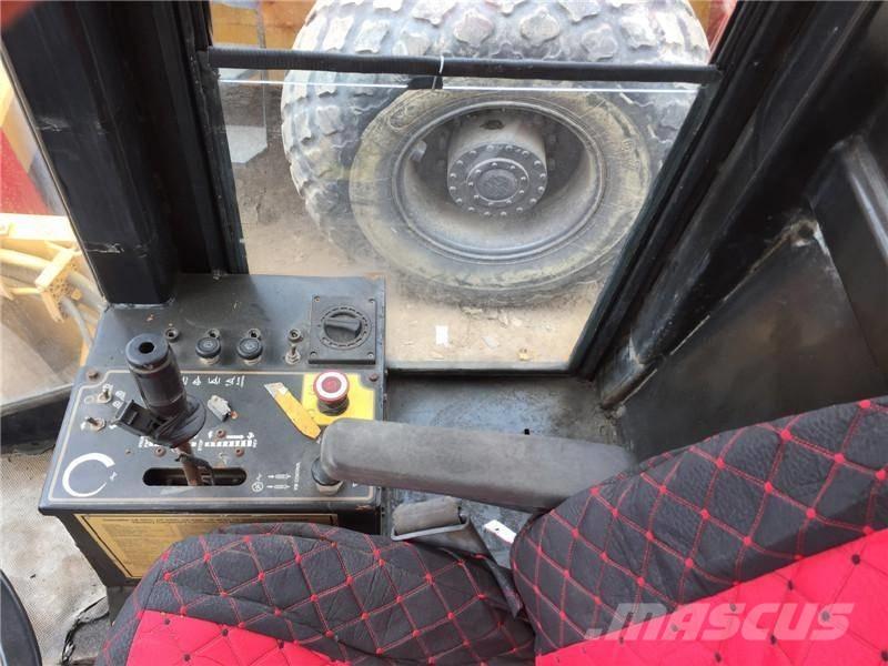 CAT CS-583C Egydobos hengerek