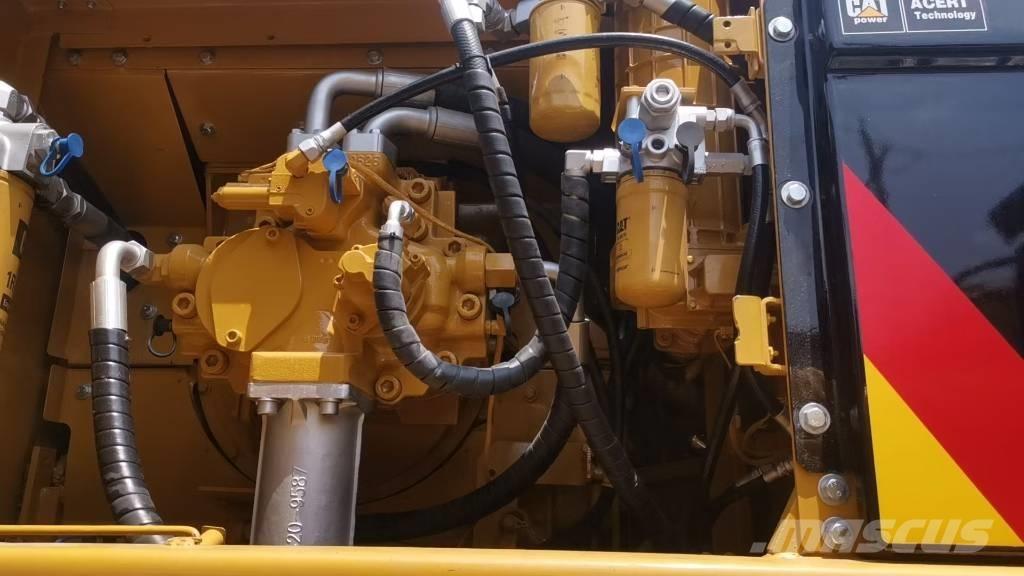 CAT 340 D L Lánctalpas kotrók