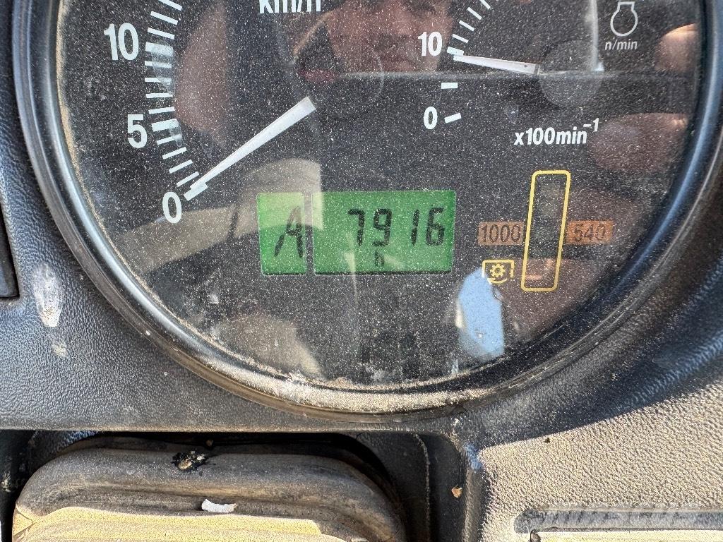 Belarus 1025.4 Erdészeti traktorok