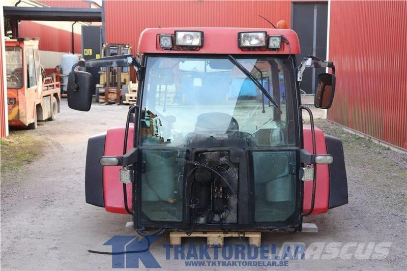 McCormick MTX 185 Vezetőfülke és belső tartozékok