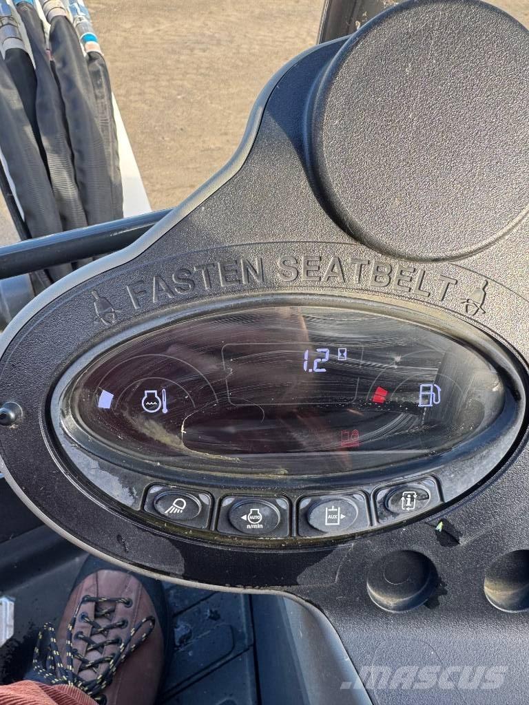 Bobcat E35z Mini kotrók < 7t