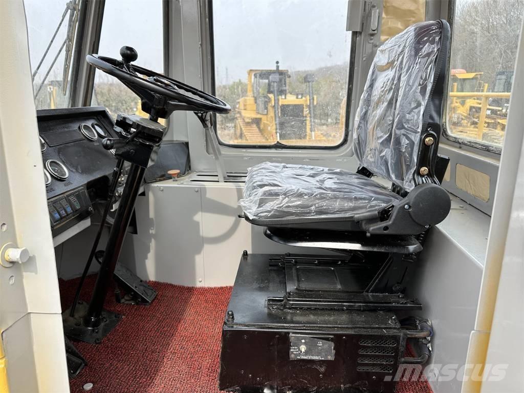 CAT 966C Gumikerekes homlokrakodók