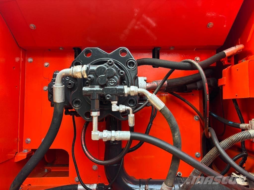 Doosan DX300LC-9C Lánctalpas kotrók