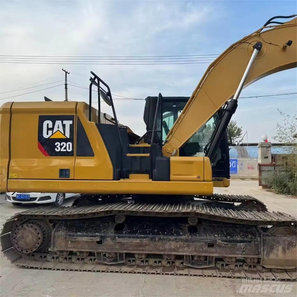 CAT 320 Lánctalpas kotrók