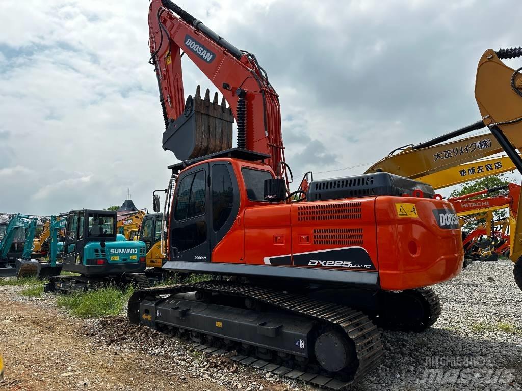Doosan DX 225 LC-9C Lánctalpas kotrók
