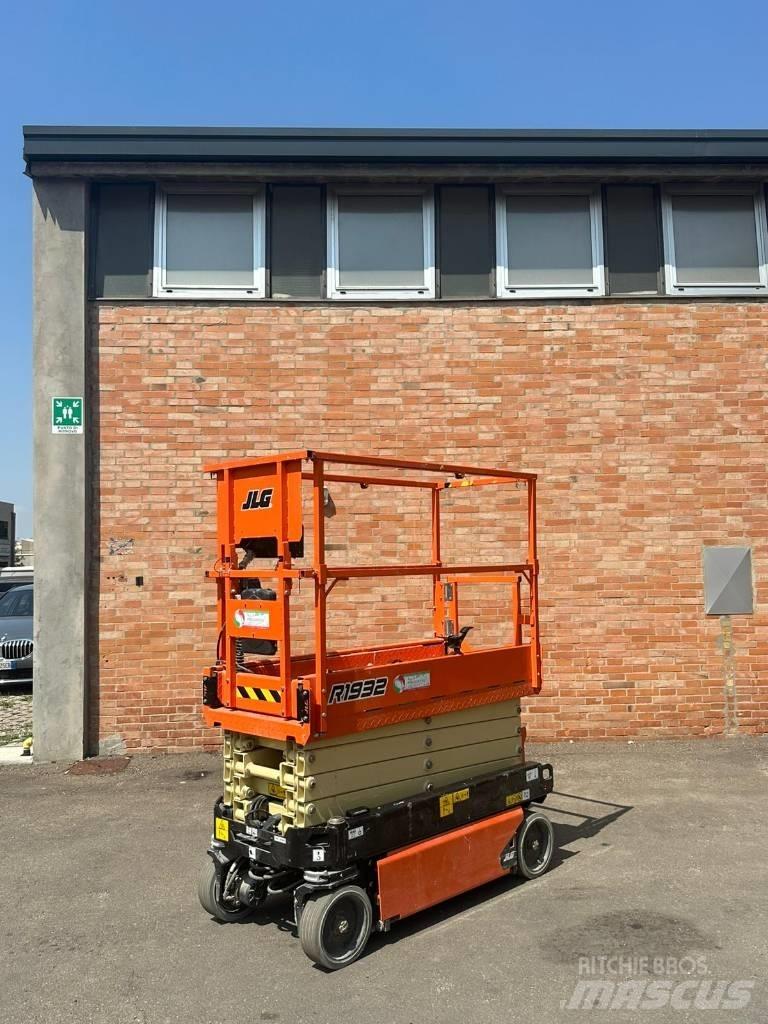 JLG 1932 R Ollós emelők