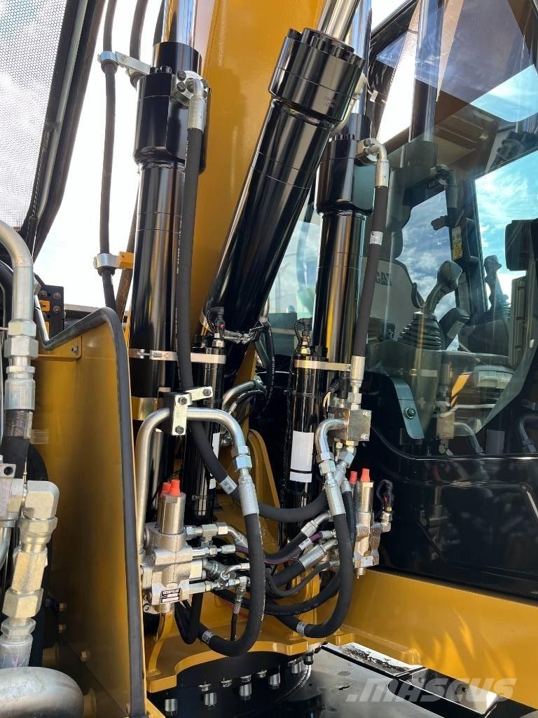 CAT M 315 F Gumikerekes kotrók