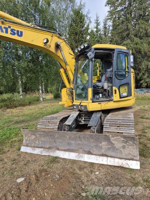 Komatsu PC138 US Lánctalpas kotrók