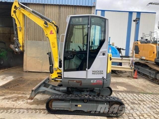Wacker EZ26 Mini kotrók < 7t