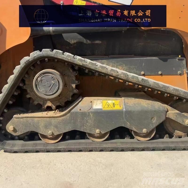 CASE TR 270 Kompaktrakodók