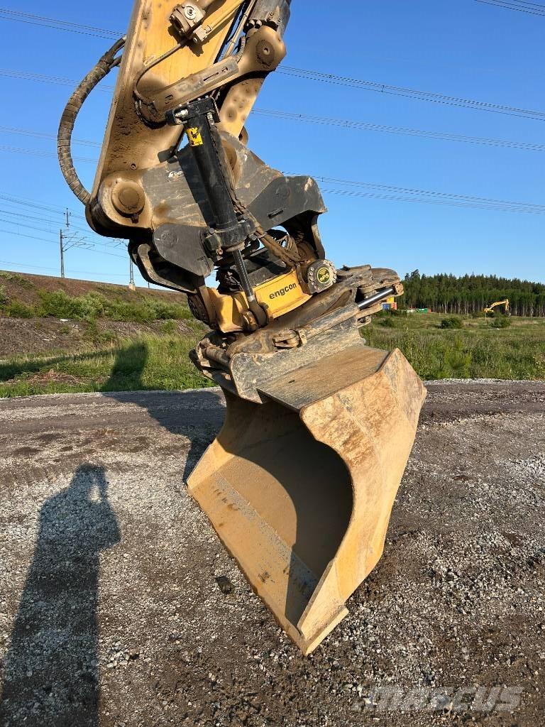 CAT 335 Lánctalpas kotrók