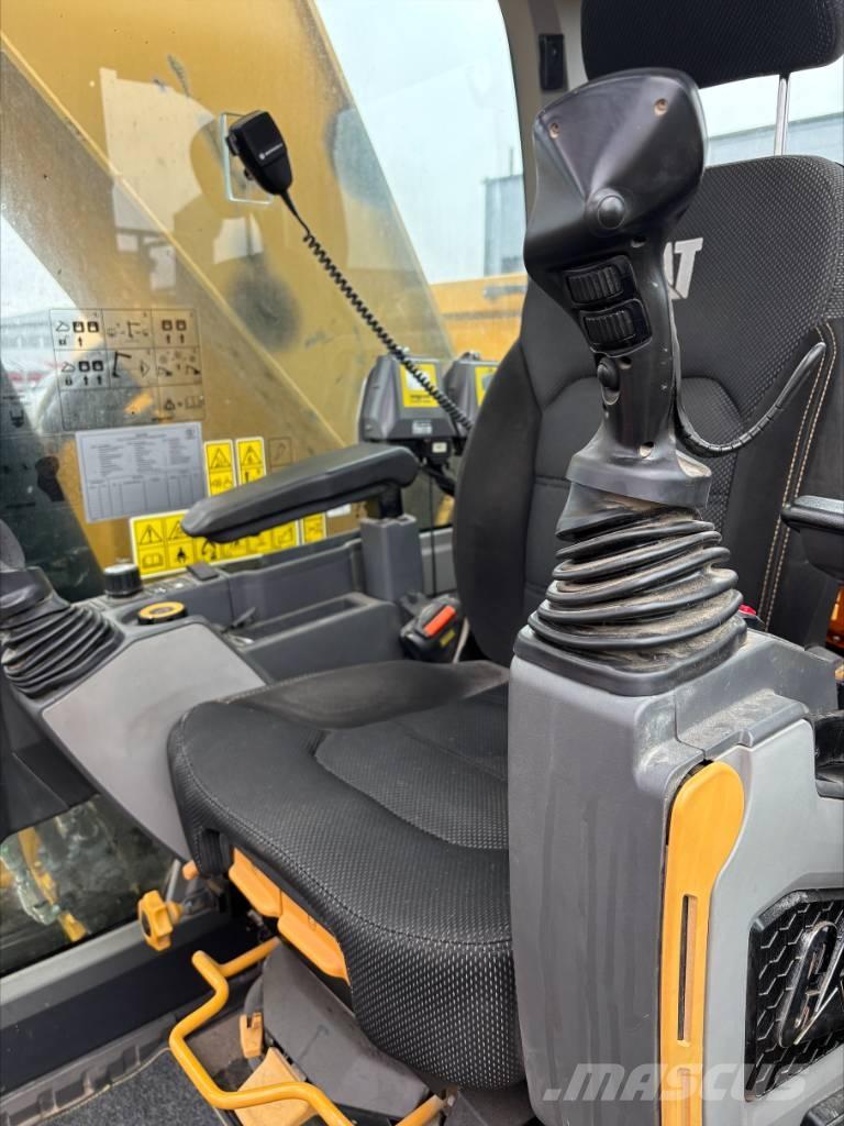 CAT 335 Lánctalpas kotrók