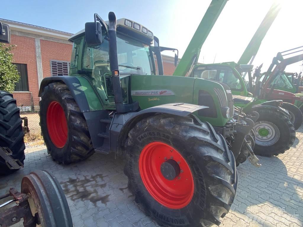 Fendt 716 Traktorok
