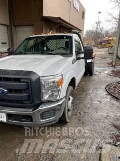 Ford F 350 Platós / Ponyvás teherautók