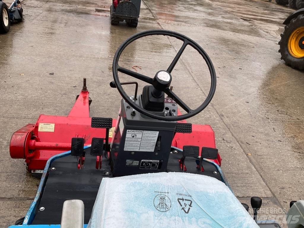 Iseki SF300 Ráülős fűnyírók