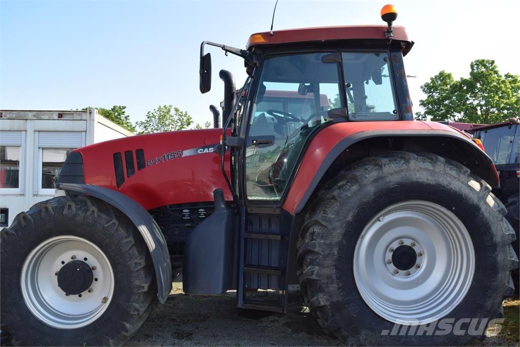 Case IH CVX 1155 Traktorok